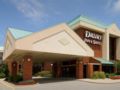 Drury Inn & Suites St. Louis Fairview Heights ホテルの詳細