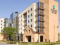 Embassy Suites by Hilton St. Louis Airport ホテルの詳細