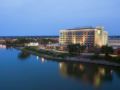 Embassy Suites East Peoria - Hotel & Riverfront Conf Center ホテルの詳細