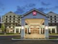 Hilton Garden Inn Woodbridge Hotel ホテルの詳細