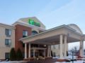 Holiday Inn Express Lordstown Newton Falls Warren ホテルの詳細