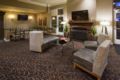 Holiday Inn Hotel & Suites Maple Grove Northwest Minneapolis-Arbor Lakes ホテルの詳細
