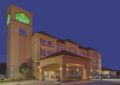 La Quinta Inn & Suites DFW Airport West - Bedford ホテルの詳細