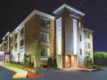 LA QUINTA INN & SUITES STURBRIDGE ホテルの詳細