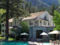 Squaw Valley Lodge ホテルの詳細