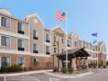 Staybridge Suites Milwaukee West-Oconomowoc ホテルの詳細