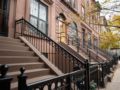 Upper West Brownstone Unit 1 ホテルの詳細