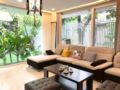 4BR AC Livingroom Full Modern Furnitures Nearbeach ホテルの詳細