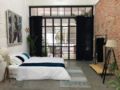 Center District 1 - Spacious Loft with garden ホテルの詳細
