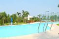 Comfy apartment with pool, tennis court ホテルの詳細