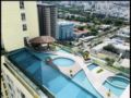 Cosy 2 Bdr Apt - Infinity Rooftop Pool near SECC ホテルの詳細