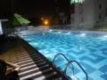Entire highclass apt/citycentre/swim pool/gym ホテルの詳細