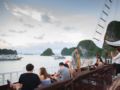 Luxury Imperial Cruise Halong ホテルの詳細