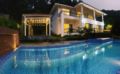 Luxury L3 - Lake view, pool , BBQ ホテルの詳細