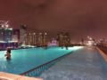 Modern 2 Bedrooms with Rooftop Pool - City View ホテルの詳細