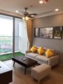 Modern&Luxury APT, MyDinh Centre VinHomes Gardenia ホテルの詳細