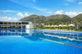 Oceanami Villas & Beach Club ホテルの詳細