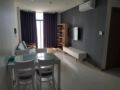 Riva Park- High rise 2 BR (whole unit)-1 mth lease ホテルの詳細