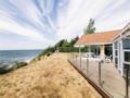Four-Bedroom Holiday Home in Ronne ホテルの詳細