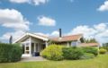 Two-Bedroom Holiday Home in Jagerspris ホテルの詳細