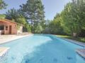 Apartment - Holiday Home Isle Sur La Sorgue Cours De Verdun ホテルの詳細