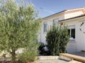 Five-Bedroom Holiday Home in La Tranche sur Mer ホテルの詳細