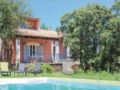 Four-Bedroom Holiday Home in Suze la Rousse ホテルの詳細