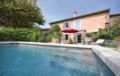 Holiday Home Cheval Blanc Chemin Du Milieu ホテルの詳細