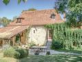 Holiday Home in St Martin des Combes ホテルの詳細