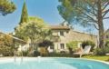 Holiday Home St Remy De Provence Avenue Marius Girard ホテルの詳細