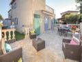 One-Bedroom Holiday Home in Antibes ホテルの詳細