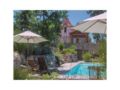 Six-Bedroom Holiday Home in Beauville ホテルの詳細