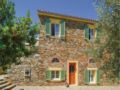 Six-Bedroom Holiday Home in Santa Maria Poggio ホテルの詳細