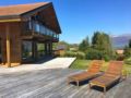 Spacieuse Maison en bois avec piscine ホテルの詳細