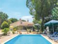 Three-Bedroom Holiday Home in Aix en Provence ホテルの詳細