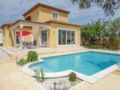 Three-Bedroom Holiday Home in Marseillan ホテルの詳細