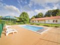 Three-Bedroom Holiday Home in Savignac-Les-Eglises ホテルの詳細