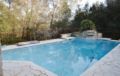 Three-Bedroom Holiday home with a Fireplace in La Roquette sur Siagne ホテルの詳細