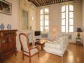 Two-Bedroom Apartment in Avignon ホテルの詳細