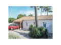Two-Bedroom Holiday Home in La Tranche sur Mer ホテルの詳細