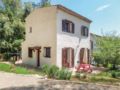 Two-Bedroom Holiday Home in St Paul de Vence ホテルの詳細