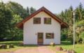 Four-Bedroom Holiday Home in Kirchheim ホテルの詳細