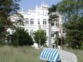 Villa Sirene Whg 4 Königsstuhl ホテルの詳細