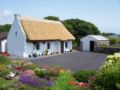 An Caladh Gearr Thatch Cottage ホテルの詳細