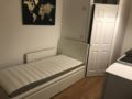 Self contained bedsit ホテルの詳細