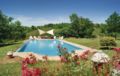Holiday Home Podere Baschi 09 ホテルの詳細