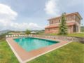 Six-Bedroom Holiday Home in Acquapendente VT ホテルの詳細