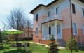 Two-Bedroom Holiday home Castelletto S. Ticino with a Fireplace 09 ホテルの詳細