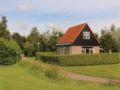 Three-Bedroom Holiday Home in Woudsend ホテルの詳細