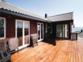 Five-Bedroom Holiday Home in Nedstrand ホテルの詳細